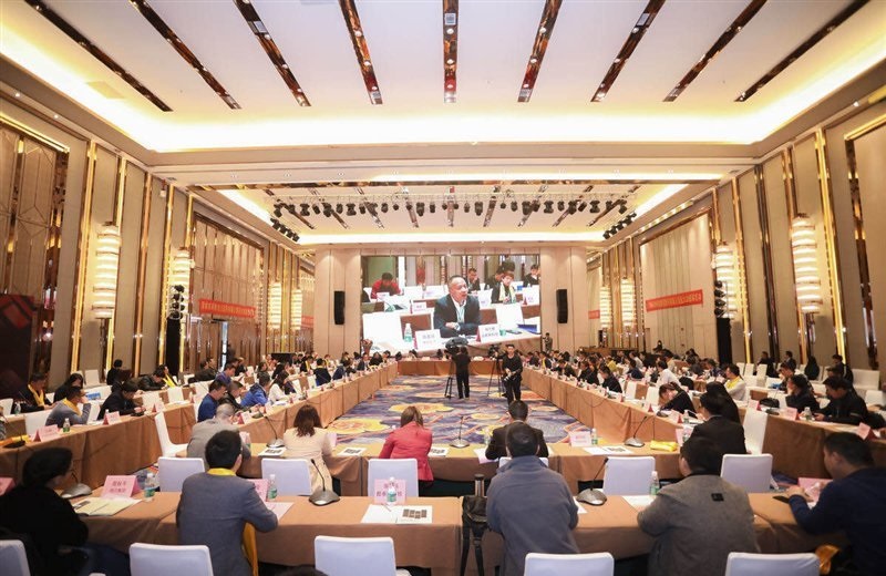 行业盛会频亮相 付临门受邀参加2019中国刷卡机行业